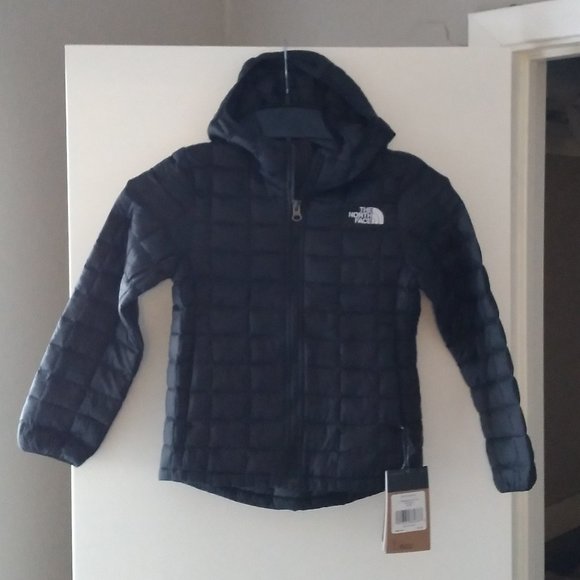 🆕 The North Face Girls' Thermoball Eco Hoodie, X-Small (6) - TNF Black, Auth. - Picture 4 of 14